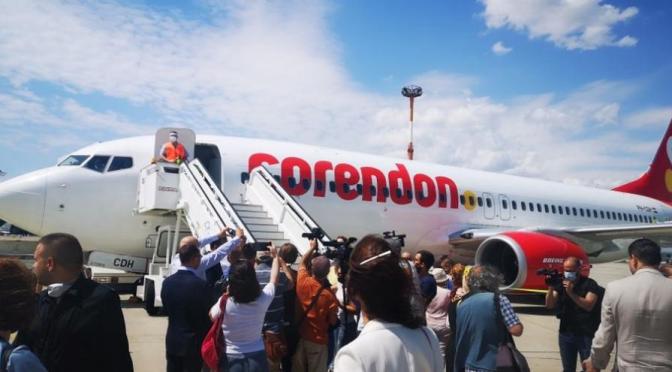 Corendon избра България за първия си чартър, 189 туристи от Амстердам пристигнаха в Бургас